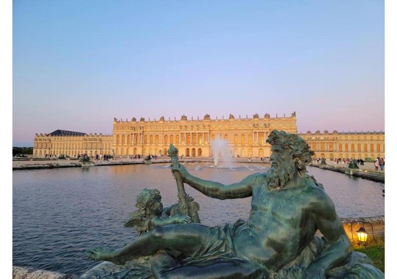 Superbe Appartement Avec Jardin Proche Versailles Saint-Cyr-lʼÉcole Exterior foto